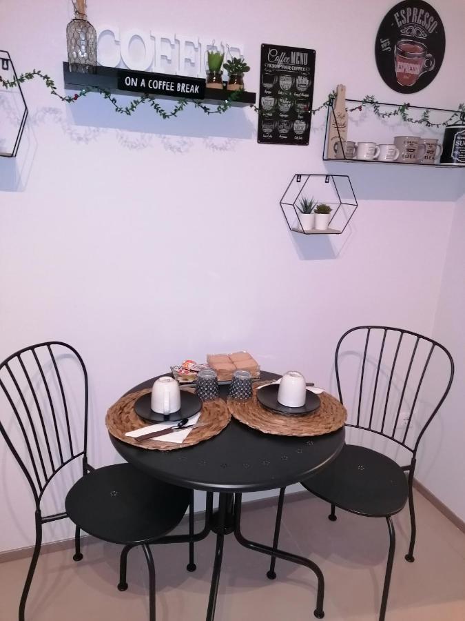 Holidaystudio Appartamento In Centro ซาแลร์โน ภายนอก รูปภาพ