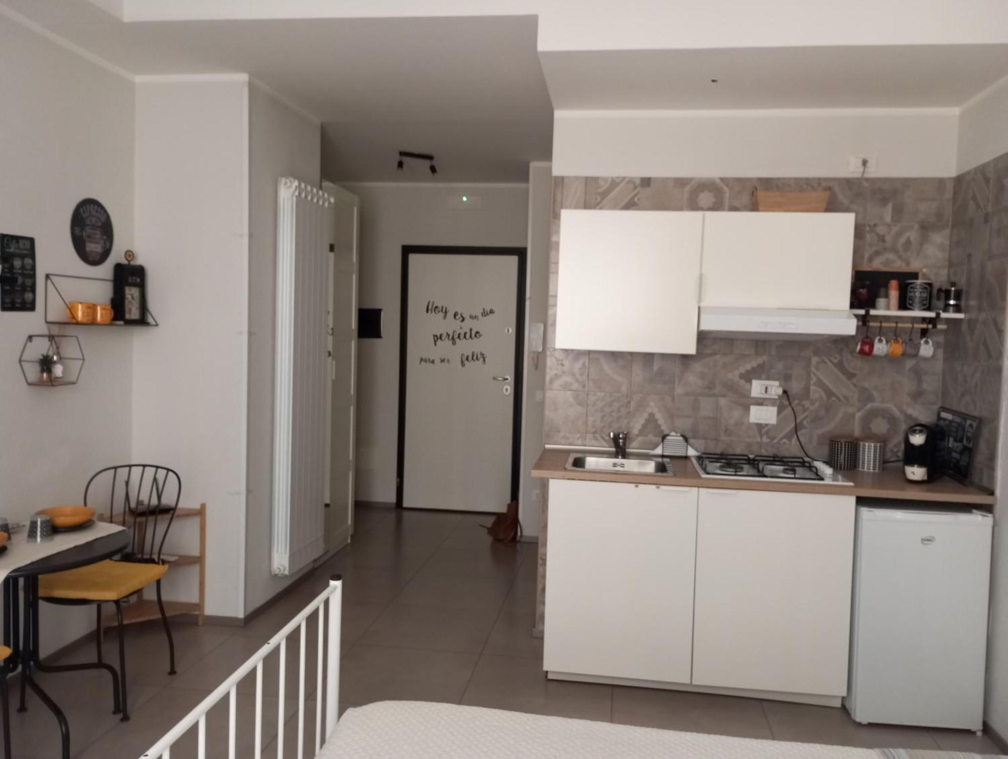 Holidaystudio Appartamento In Centro ซาแลร์โน ภายนอก รูปภาพ