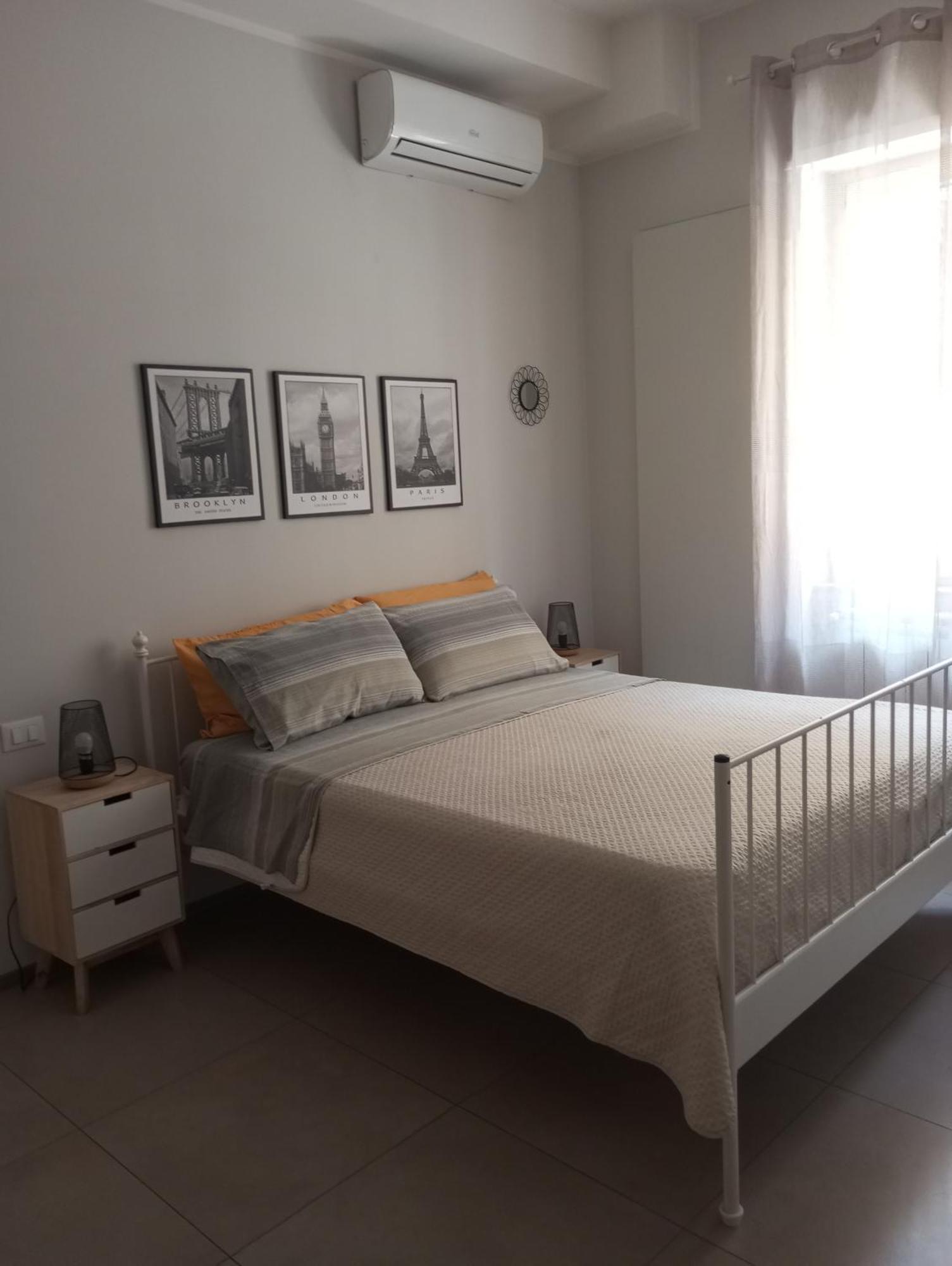 Holidaystudio Appartamento In Centro ซาแลร์โน ภายนอก รูปภาพ