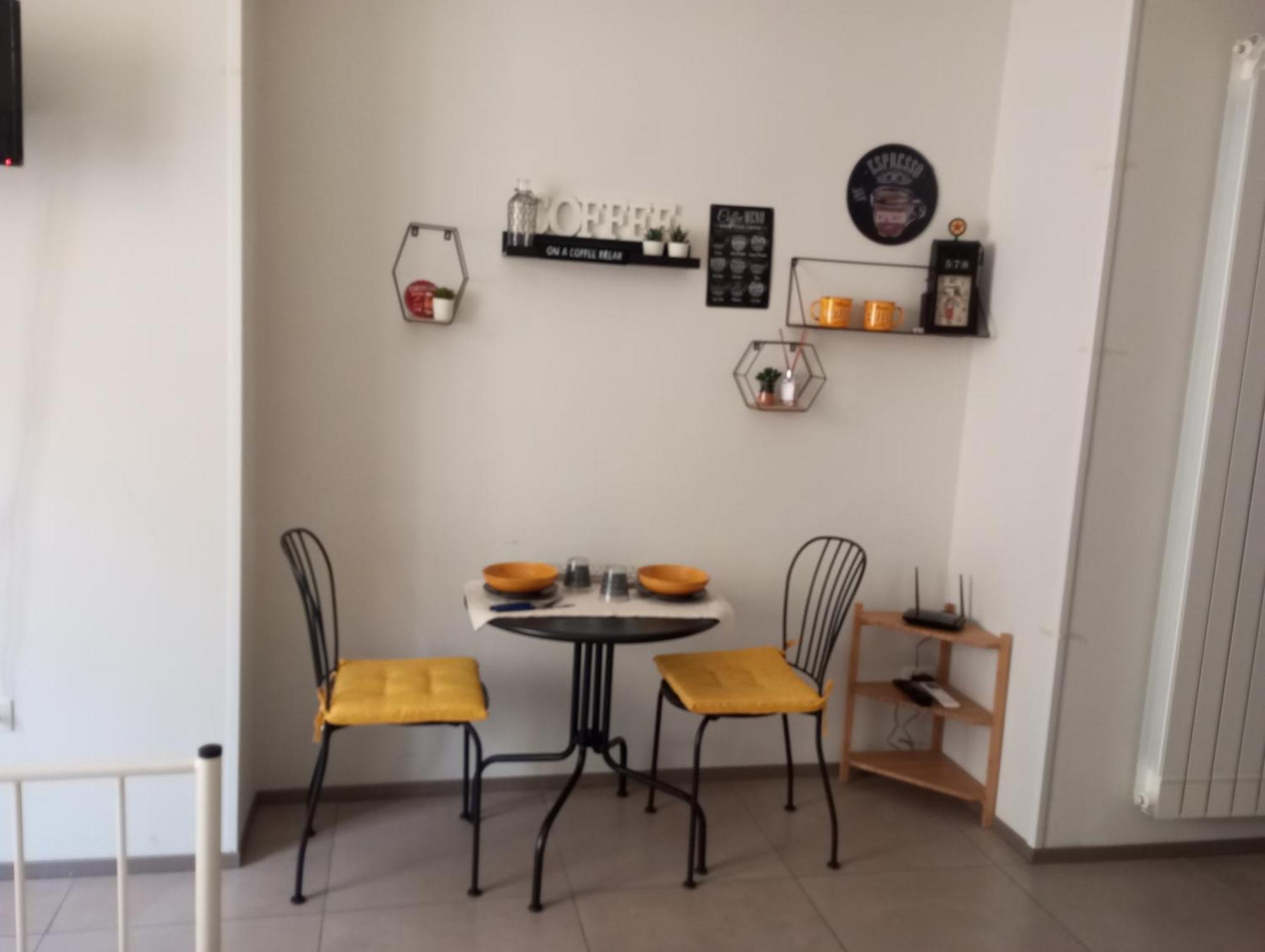 Holidaystudio Appartamento In Centro ซาแลร์โน ภายนอก รูปภาพ