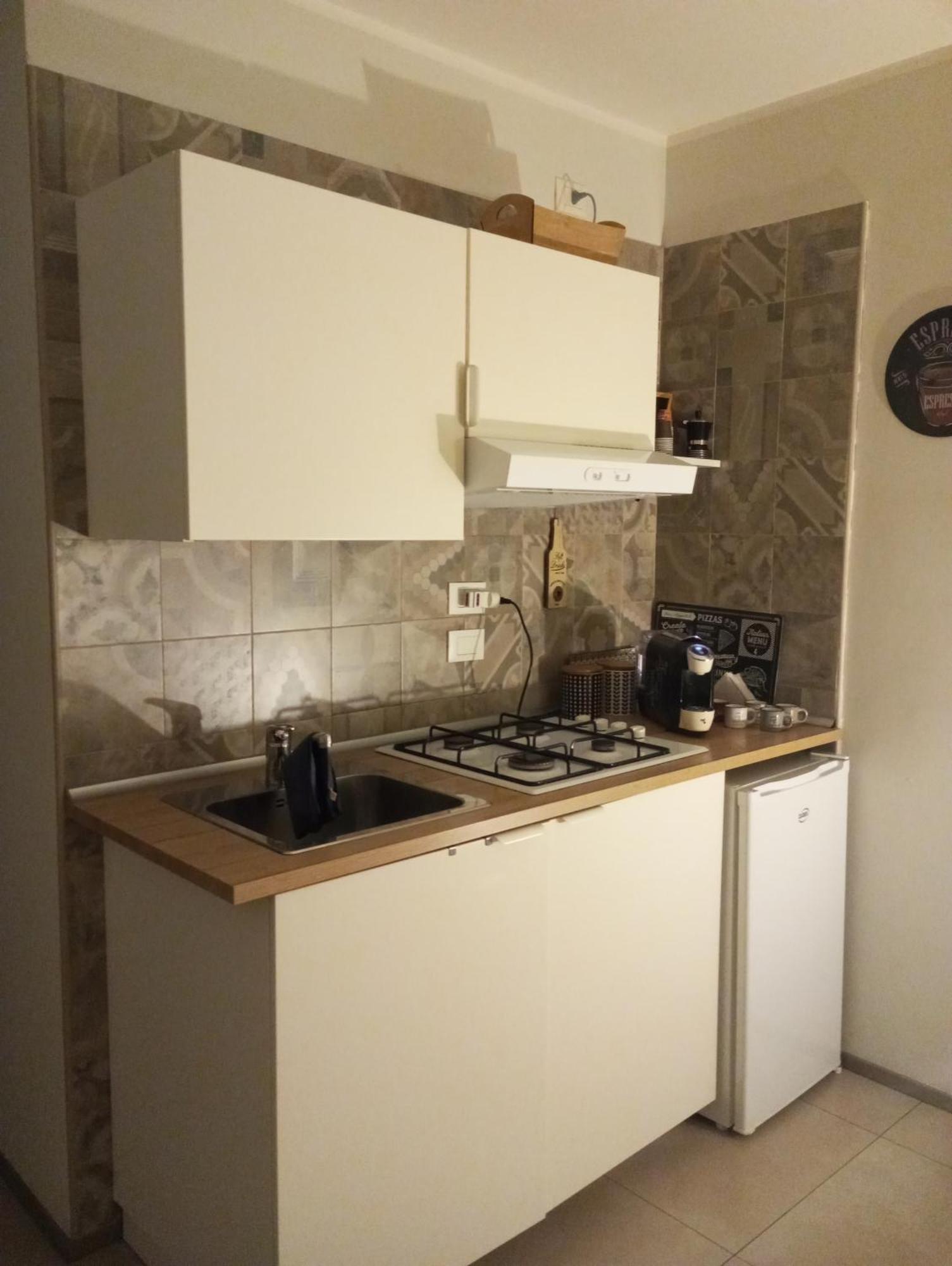Holidaystudio Appartamento In Centro ซาแลร์โน ภายนอก รูปภาพ